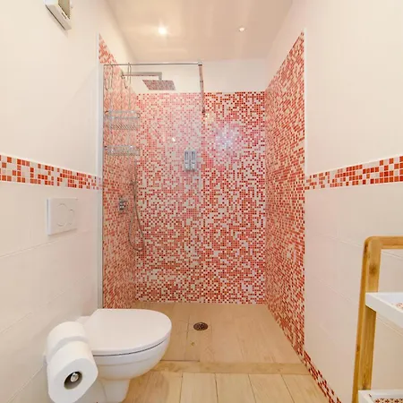 Estate4home - Romantic Antica Sponda Feriehus *