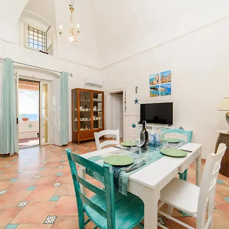 Estate4home - Romantic Antica Sponda